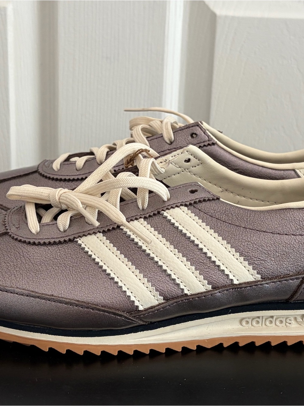 NEW W/TAGS - Adidas Orig. SL 72 OG Sneakers, Metallic Lavender & Cream - Size 10